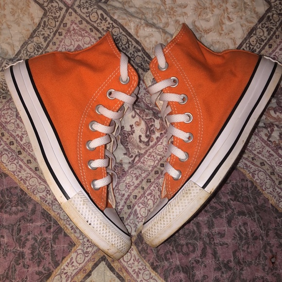 “Golden Poppy” Converse WMS sz 5 MNS sz 3 - Picture 4 of 15